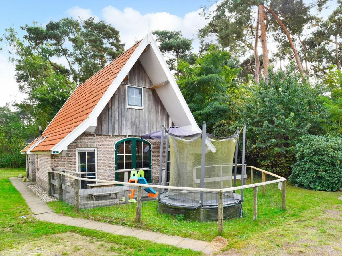 Landal Landgoed De Hellendoornse Berg Hotel Haarle Exterior photo