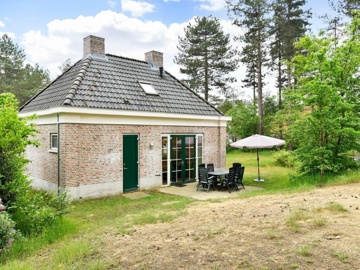 Landal Landgoed De Hellendoornse Berg Hotel Haarle Exterior photo